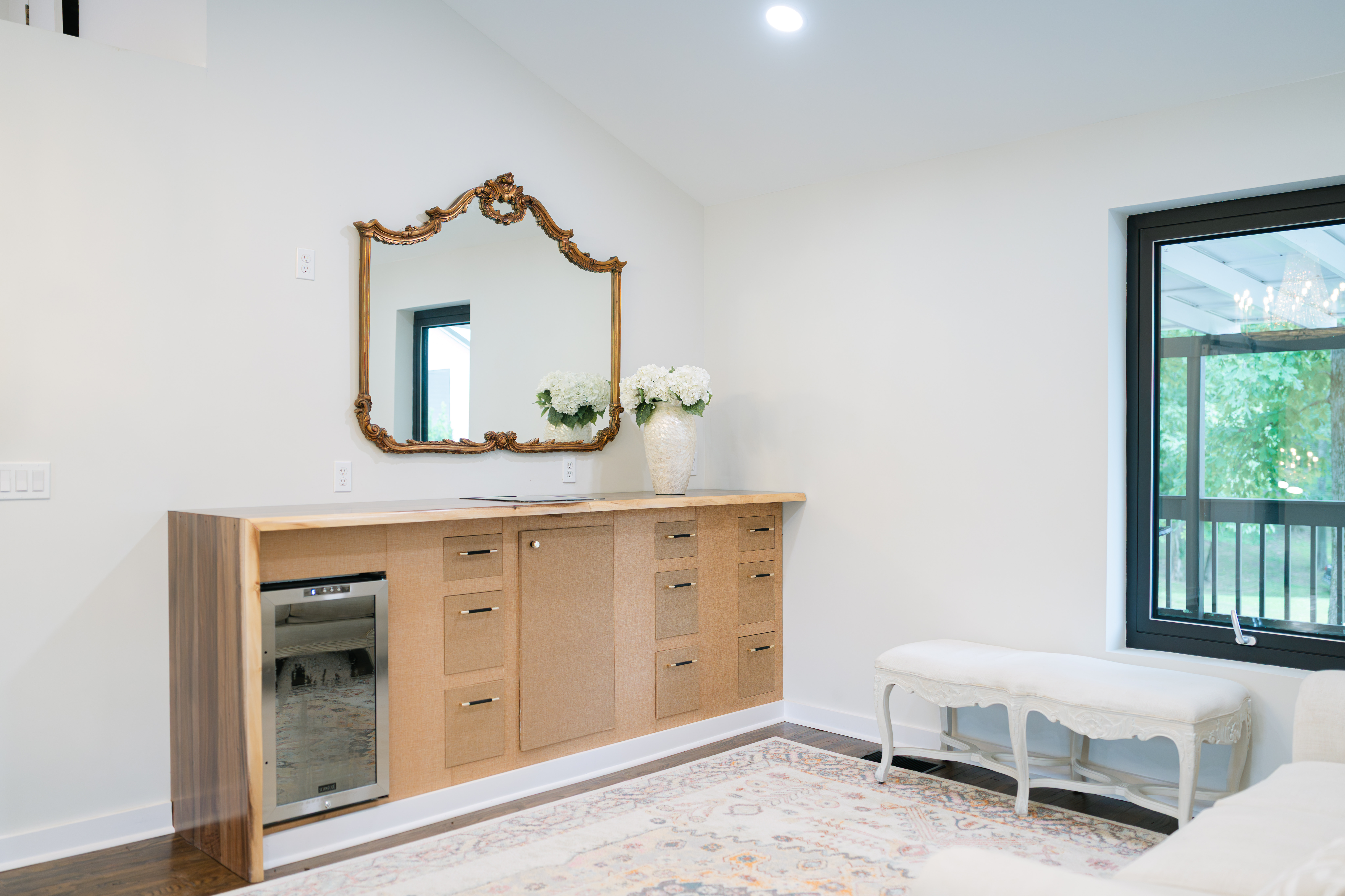 Groom's Cabin